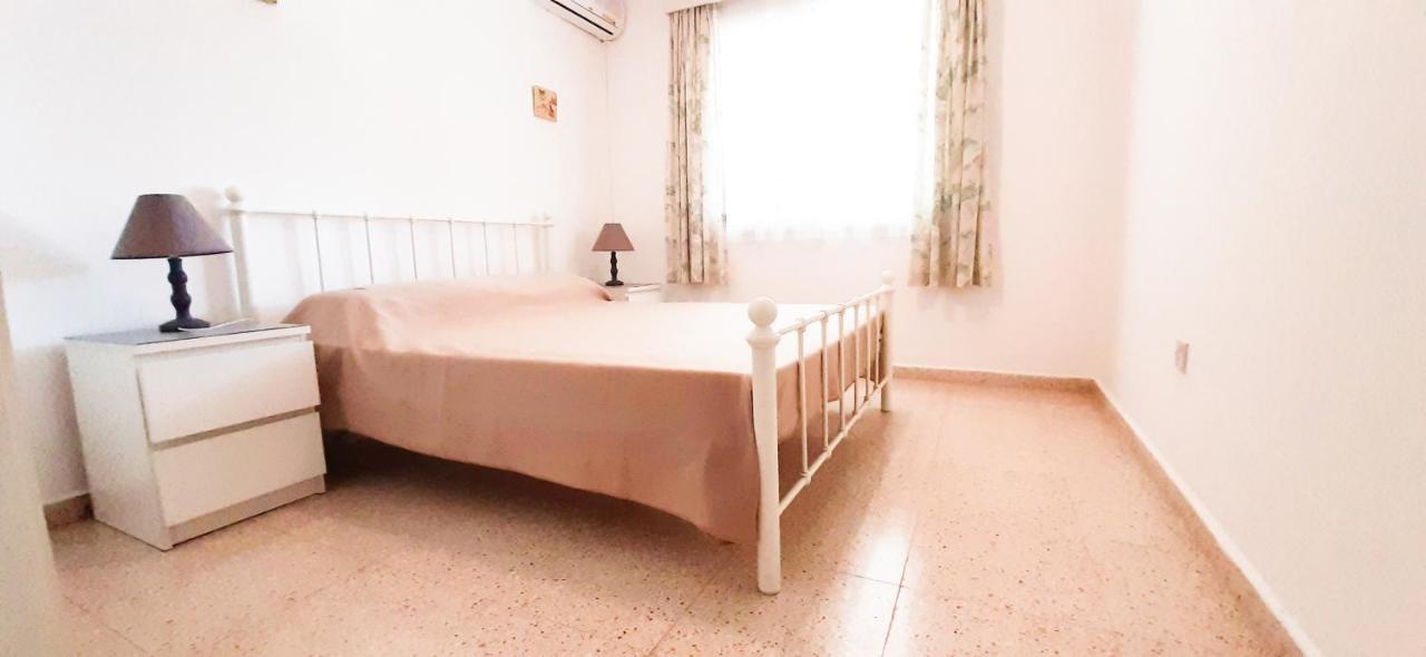 Coral Bay Suite Cyprus Ngoại thất bức ảnh